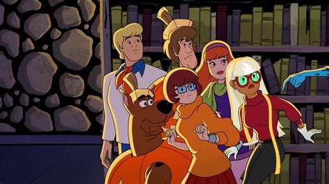 Fans Cheer As Velma Is Shown Crushing On A Woman In The New Scooby Doo