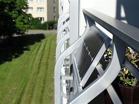 Wie Man Mit Einer Solaranlage Auf Dem Balkon Eigenen Strom Erzeugt
