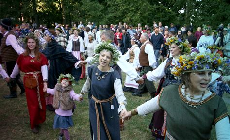 Romuva The Native Religion Regains Believers In Lithuania 3 Seas Europe