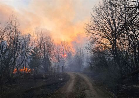 Smoke From Wildfires Near Chernobyl Engulfs Ukraine Capital