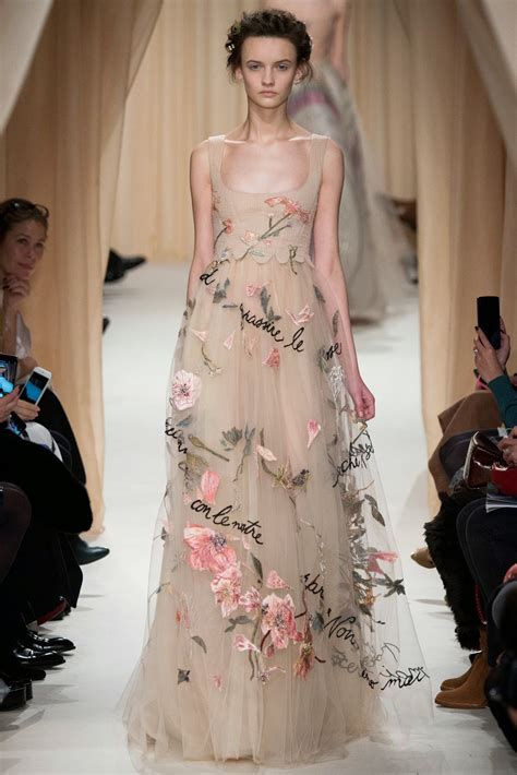 Stylefluid Trendz Valentino Spring Summer 2015 Couture Love