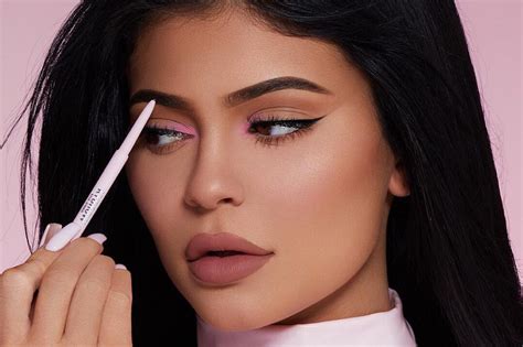 Kylie Jenner Sells Majority Stake Of Kylie Cosmetics For A Cool 600