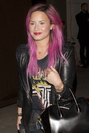 Demi lovato's hair is making headlines once more, because what's a week without visiting the salon? Demi Lovato Is Pretty in Pink—Literally! See Her New ...