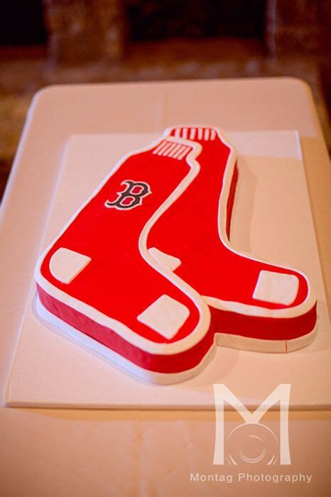 Perfect for parties and celebrations of all types, cake pops also make an ideal complement to dessert buffets or. Get it.... Red Sox ! | Red sox cake, Cake decorating, Birthday