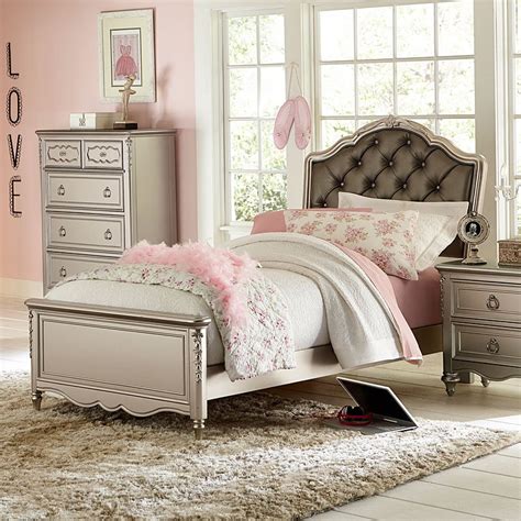 From one a of a kind find to complete rooms. Sterlin Panel Bedroom Set Samuel Lawrence Furniture, 1 ...
