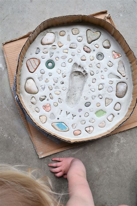 Diy Stepping Stones Kids Footprint Keepsakes With Diy Cement Molds