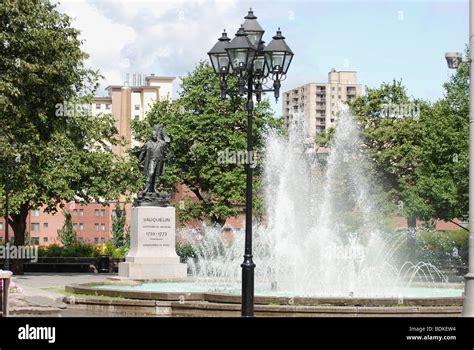 Fountain In Montreal Canada Stock Photo Alamy