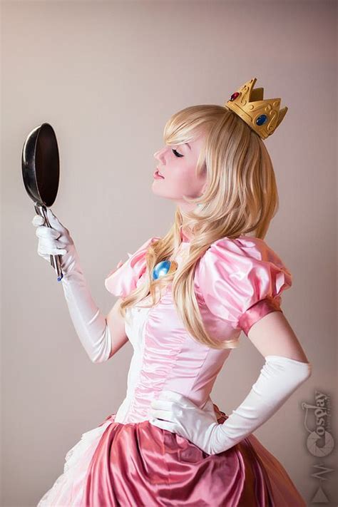 “cosplaygirl Peach Presentable By ~elliria On Deviantart