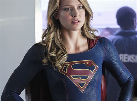 Supergirl 5 Mostrato Il Nuovo Rivoluzionario Costume Di Kara Durante