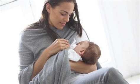 آموزش شیردهی به نوزاد روش دوشیدن شیر مادر روش گرفتن آروغ نوزاد