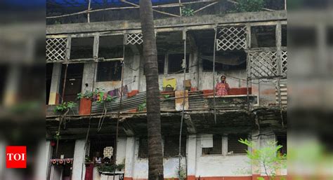 Mumbai Chunabhatti Residents Refuse To Vacate Despite Bmc Mla Court