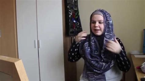 Typical Hijab Style For South Asian Women Youtube