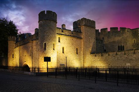 7 Haunted Castles You Have to Visit this Halloween