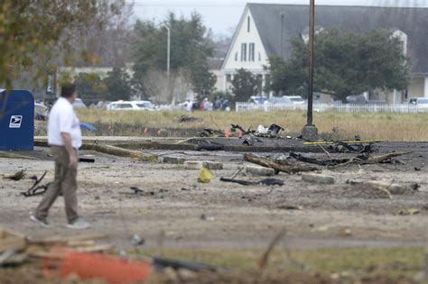 Photos Lafayette Plane Crash Scene Where Five People Were Killed