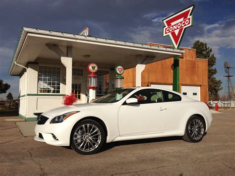 The good the 2011 infiniti g37 sedan journey checks all of the right cabin tech option boxes. Review: 2013 Infiniti G37 Coupe is the Mongoose of Luxury ...