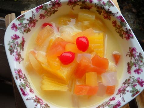 Bahan taufu faa boleh beli kat bazar ramadhan fruit koktel dalam tin air gula secukupnya ais batu. ..Cooking with soul.....: PUDING BERKUAH KOKTEL