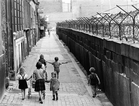Come quando e perché fu costruito il Muro di Berlino Russia Beyond