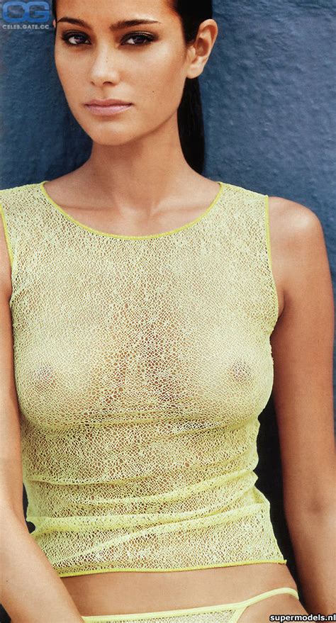 Emma Heming Willis Nackt Nacktbilder Playboy Nacktfotos Fakes Oben