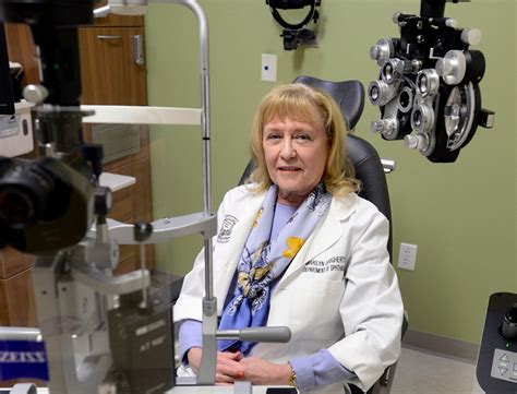 Boulder County Ophthalmologist Keeps Focus On Patients Despite