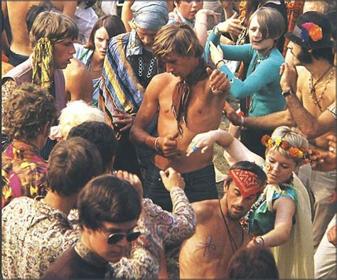 Hippies 60s Summer Of Love Hippie Movement Woodstock Festival