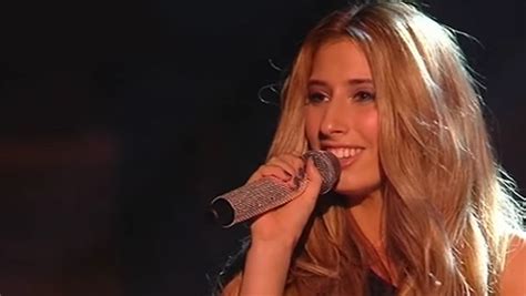 Stacey solomon x factor 14 nov 2009 queen. Stacey Solomon says producer asked for 'alone time' for ...