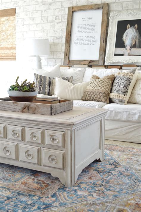 She has been wanting one to go in her family room. My $12 Coffee Table | Farmhouse style coffee table, Coffee ...