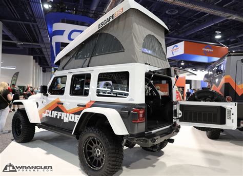 The rack gives enough clearance so a large roof top tent can extend out over the cab without issues. Camper Shell For Jeep Gladiator | Nissan 2021 Cars