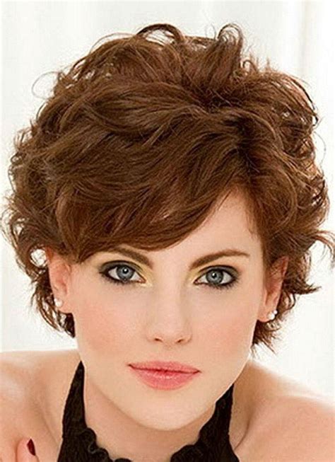 20 best short hairstyles for thin curly hair