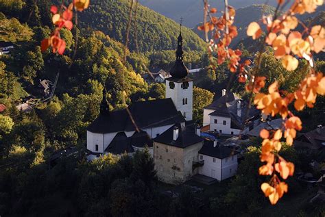 Strhnúť sa zo spania, bralo ho do spania • nemá ani spania, ani stania a) je nervózny b) je veľmi aktívny. Spania Dolina, Slovakia | Painting, Art, Slovakia