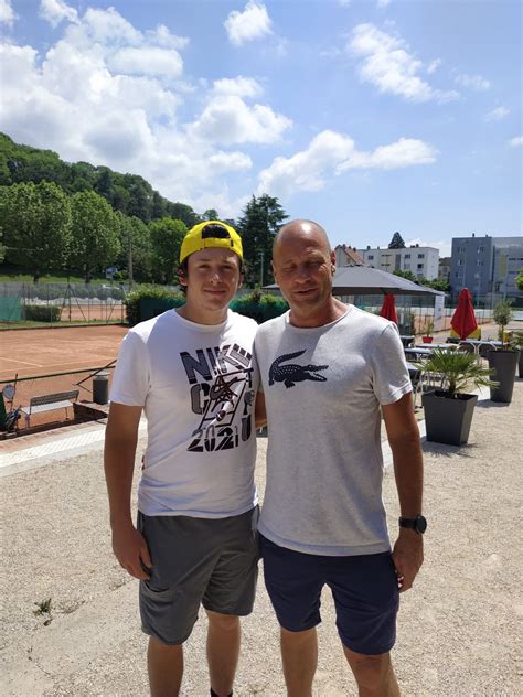Tennis Harold Mayot ce grand espoir du tennis français qui se soigne en Savoie