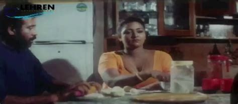 Mallu Shakila Aunty Hot Bath Scene Telegraph