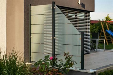 Windschutz balkon transparent günstig bei lionshome. Windschutz und Sichtschutz für die Terrasse aus Glas ...