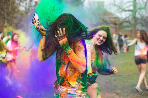 Essay on holi in 100 words. Photo Essay: Students enjoy colorful afternoon at the Holi ...