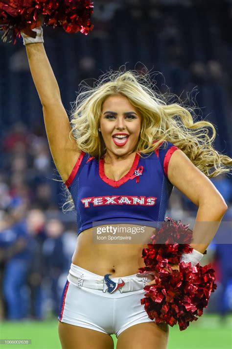 News Photo The Houston Texans Cheerleaders Rev Up The Crowd Dallas