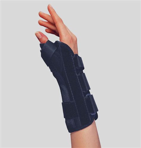 Cortisone injection is really helpful. De Quervain's Tenosynovitis - Causes, Symptoms, Test ...