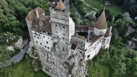 Así Es El Castillo Real De DrÁcula En Transilvania 🧛‍♂️🏰 Youtube