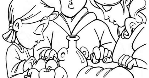 2 foto familiar abrazo en familia dibujo para colorear una familia abrazándose caricatura, dibujo del abrazo en familia para colorear, familia unida en un abrazo para colorear ancho: Familia orando antes de comer para colorear ~ Dibujos Cristianos Para Colorear