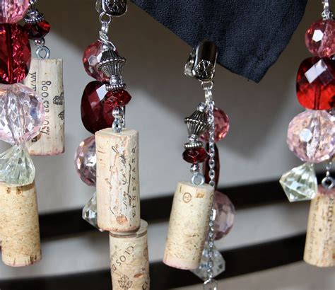 Tablecloth weight clips are not only ideal for indoor decorations but are also beautiful outdoor these. Wine Cork Tablecloth Weights Recycled set of 4 | Tablecloth weights, Party table cloth, Diy ...