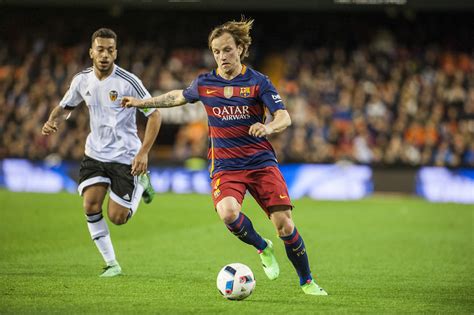 Check spelling or type a new query. Nach Abschiedsgerüchten: Klartext: Ivan Rakitic will für ...