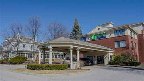 Holiday Inn Express South Burlington Vt Hotels Tourist Class Hotels