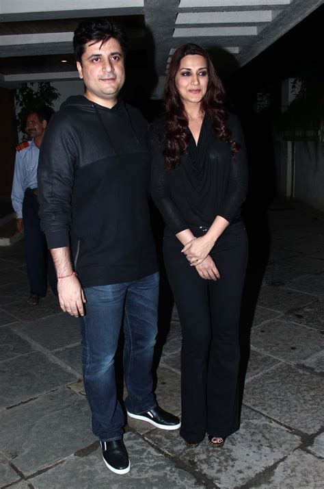 Последние твиты от sonali bendre behl (@iamsonalibendre). Sonali Bendre and Goldie Behl's Anniversary: Aishwarya ...