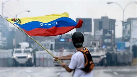 Global Series Venezuelas Collapse