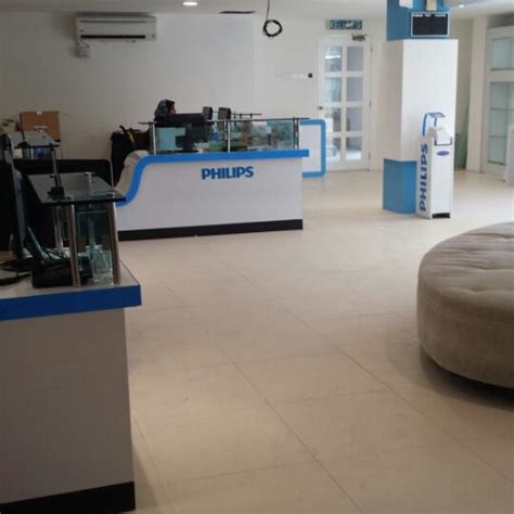 The service center locator helps you to find correct directions and phone numbers. Philips Service Center - Electronics Store in Petaling Jaya