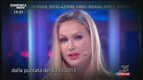 Moana Cicciolina Lasciatela In Pace Tgcom Video Mediaset Infinity