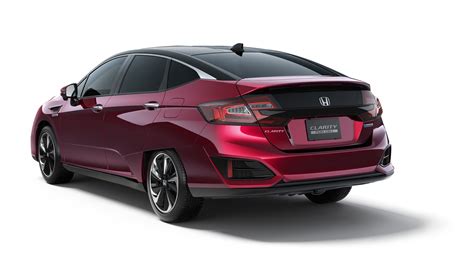 It's among the safest cars on the road. 2017 Honda Clarity Fuel Cell Boasts the Longest Range In ...