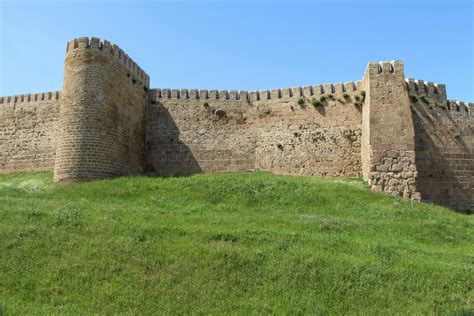Крепость Нарын-Кала в Дербенте — история, фото, видео, где находится ...