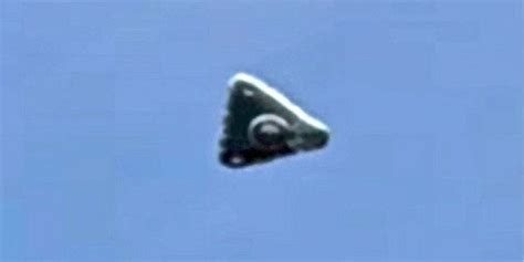 Triangle Ufo Above Germany Leaves Questions In Its Wake Video Huffpost