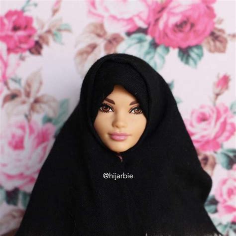 Meet ‘hijarbie The Hijab Wearing Barbie Whos Become An Instagram Star India Tv