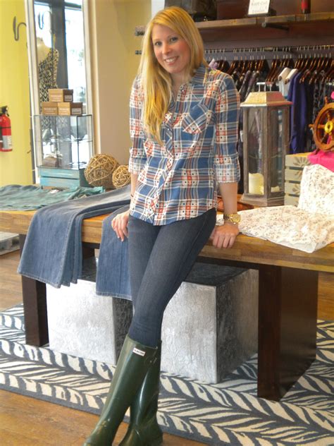 Not A Fan Of The Top But I Love The Hunter Boots And Jeans