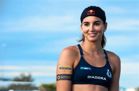 Initially paired with frederike romberg, goller won the salzburg u20 european championships before moving on to become her current partner, laura ludwig. Top 10 Hottest Volleyball Players in the World - Top To Find